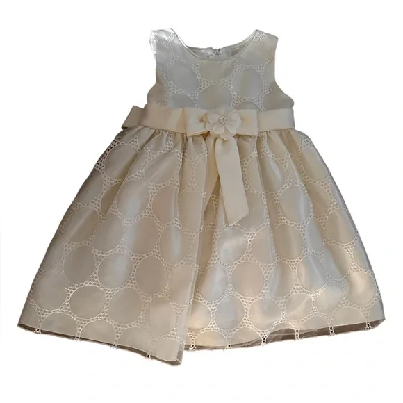 cream princess dress Iconic 80's Piccione Wedding Dress Cream Puff Sleeves Lace Bow Princess  Gown S